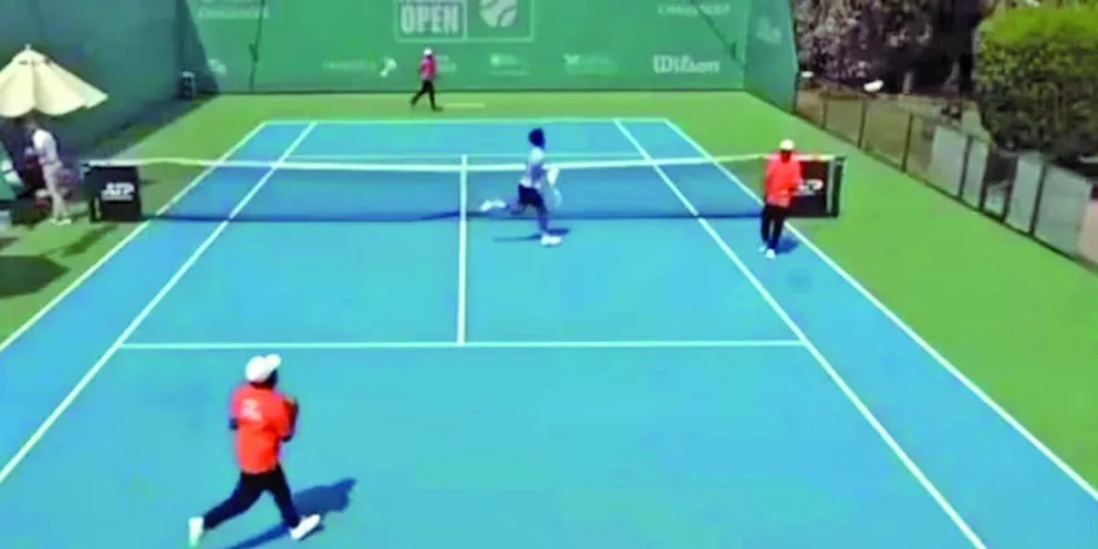Cayó un misil durante un partido de tenis y los jugadores se fueron corriendo