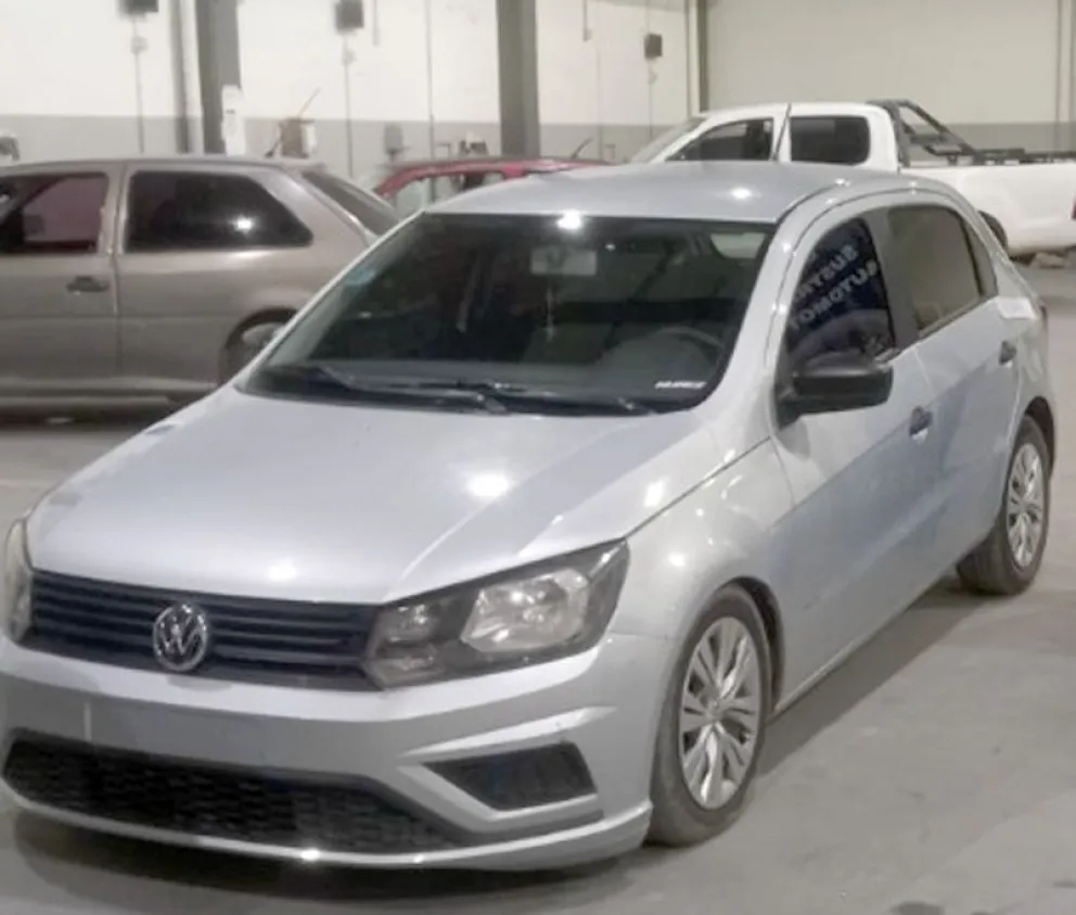 Encontraron en Trelew un auto robado hace cuatro años en Buenos Aires