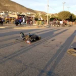 Un motociclista resultó herido tras un fuerte choque en el barrio La Floresta