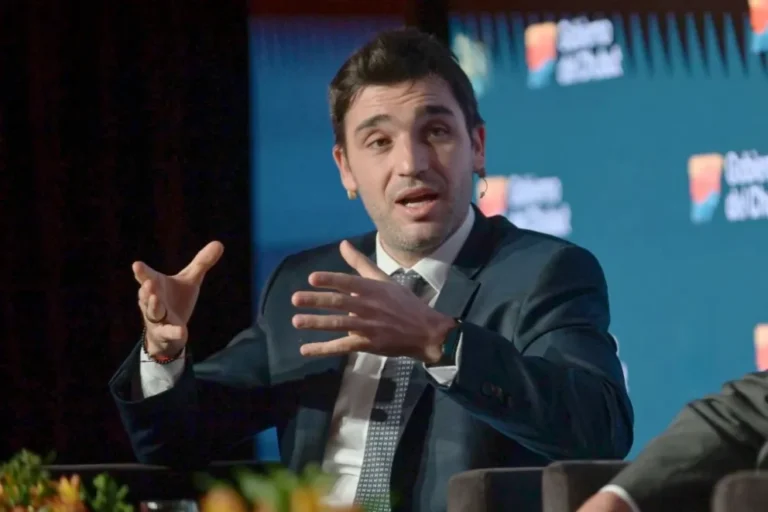 Ignacio Torres remarcó que el contexto global actual favorece al país y a Chubut