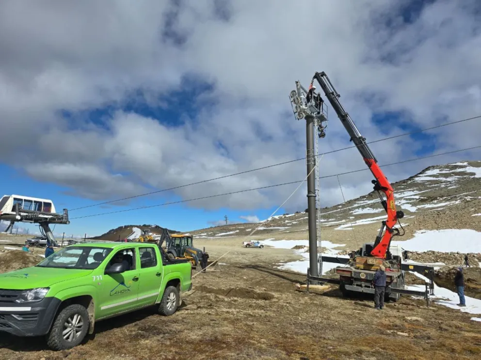 Provincia acompaña el desarrollo del Centro de Esquí La Hoya