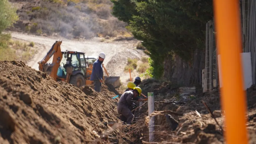 Con un 70% de avance continúa la obra de gas en el barrio Malvinas Argentinas