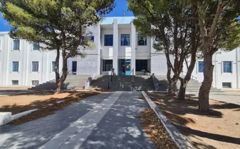 "Nuestros estudiantes merecen estar y sentirse seguros", informaron desde la Escuela 749