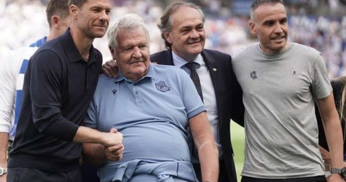 Dolor en el fútbol: John Toshack, leyenda del Liverpool y ex DT del Real Madrid, padece demencia