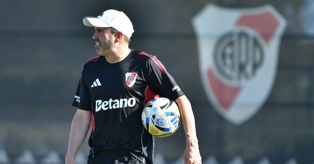 Arranca la era Coudet en River: el trabajo de Chacho para cambiar la energía y el equipo que prepara para el debut
