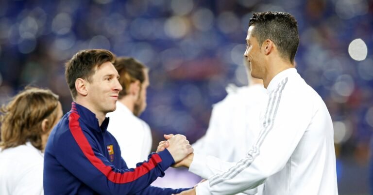 Lionel Messi llegó los 900 goles en su carrera y reavivó la competencia con Cristiano Ronaldo