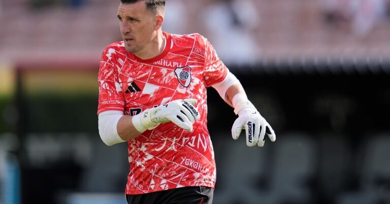 River: Franco Armani recurre a un tratamiento con células madre para su tendinitis aquílea y estará cerca de un mes afuera