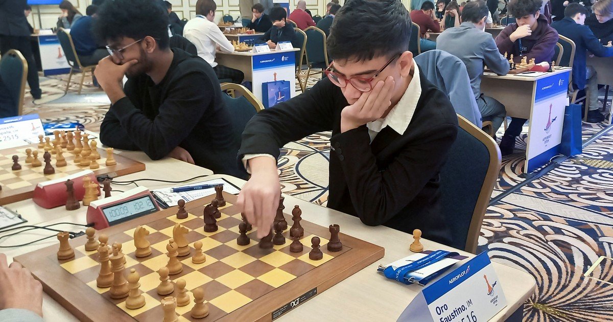 Faustino Oro sumó otra victoria clave y un empate en el Aeroflot Open: qué necesita para ser el gran maestro más joven de la historia