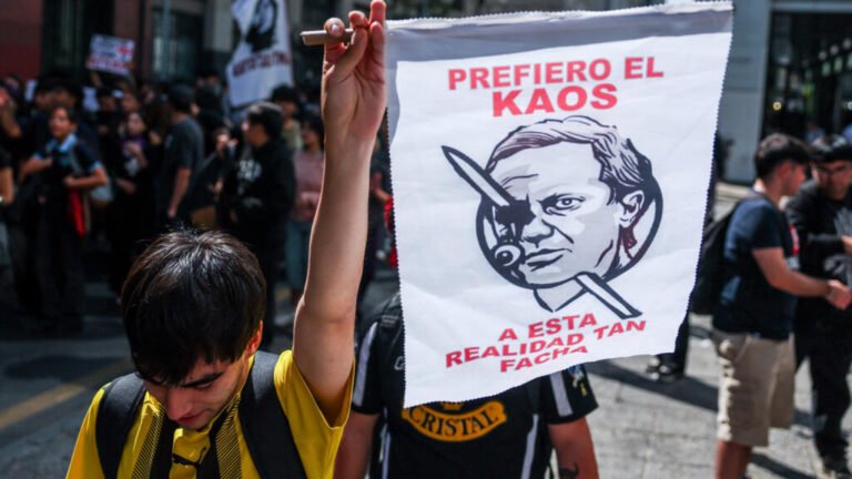 ¿'Escuelas protegidas' o mano dura en Chile?: las propuestas de Kast ante la violencia en las aulas