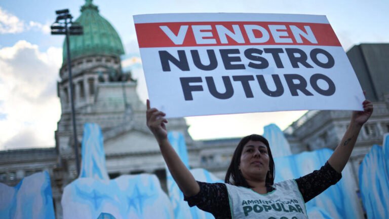 Argentina aprueba modificación a la ley que protege a los glaciares de actividades mineras