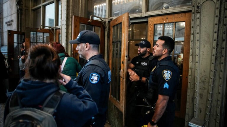 Nueva York: ataque con machete en la estación Grand Central deja tres heridos; policía mata al agresor