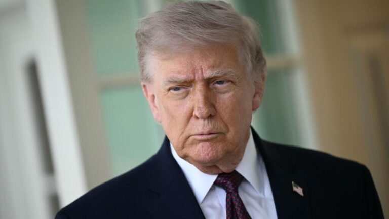 Trump afirma que China acordó no proveer armas a Irán; Teherán amenaza con bloqueos más allá de Ormuz