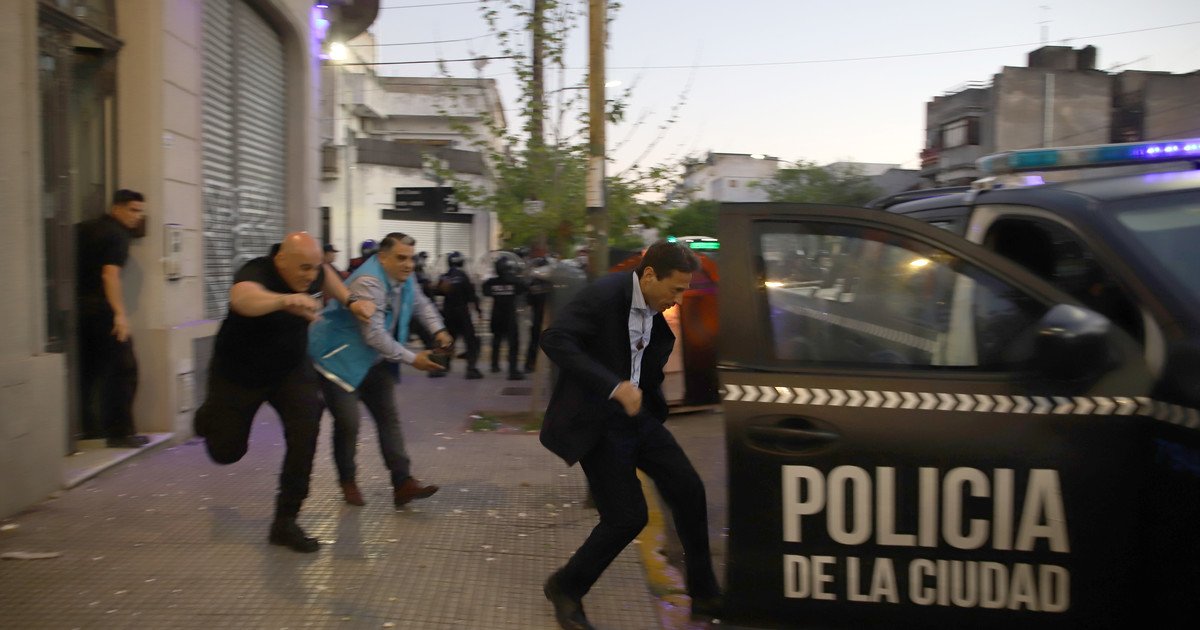 En una insólita defensa, Marcelo Moretti se comparó con Adorni y Chiqui Tapia: "Tuviera que haber sido más hijo de p..."