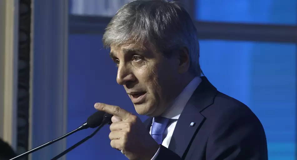 Caputo estalla en Rosario: "Son patéticos. Me dan ganas de cagarlos a patadas"