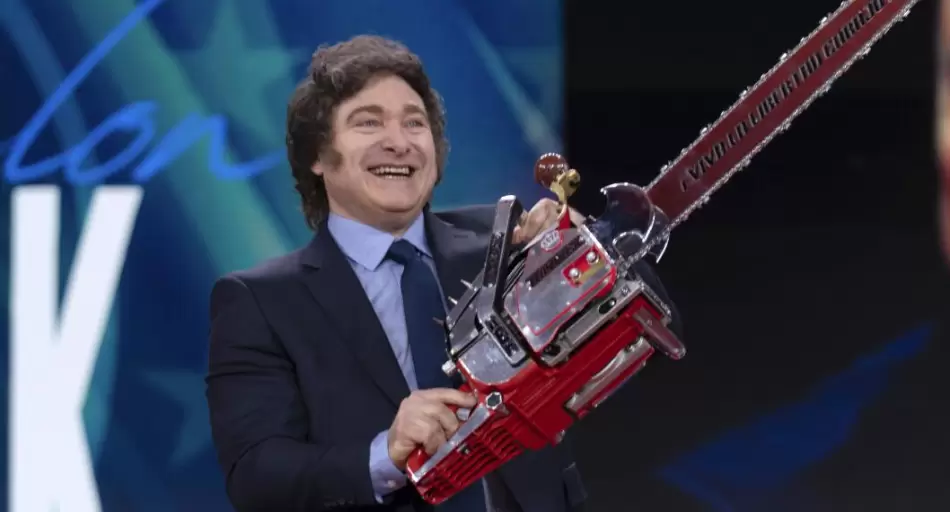 El perro que se muerde la cola: caída de actividad industrial, caída de recaudación, mayor ajuste y vuelta al inicio