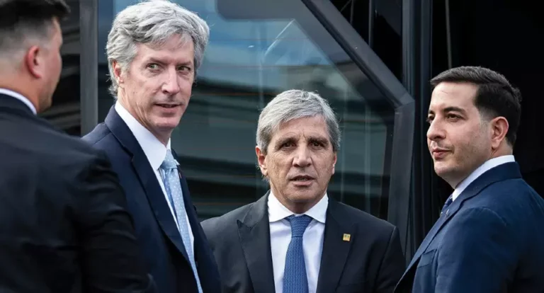 Caputo defiende los créditos del Banco Nación a funcionarios y sorprende con un consejo "Apúrense"