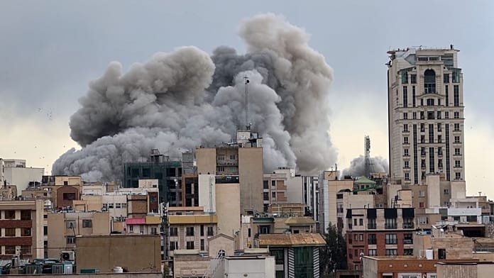 "Con o sin acuerdo": Trump dice que la guerra con Irán podría acabar en 2 o 3 semanas