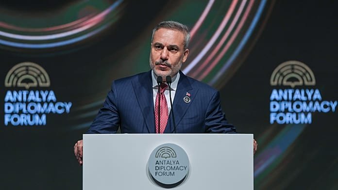 Hakan Fidan: "La alianza Israel-Grecia-Chipre es una amenaza para los países musulmanes"