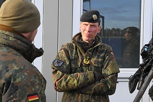 "La amenaza es real": El uso de nuevas tecnología deja expuestas a las tropas en el campo de batalla