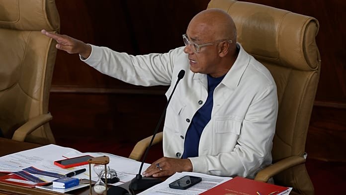 Venezuela y la UE acercan posturas, al tiempo que Caracas tiende puentes al FMI y al Banco Mundial