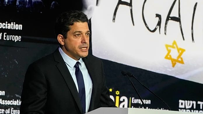 "Es un absoluto don nadie": Un ministro israelí arremete contra Sánchez