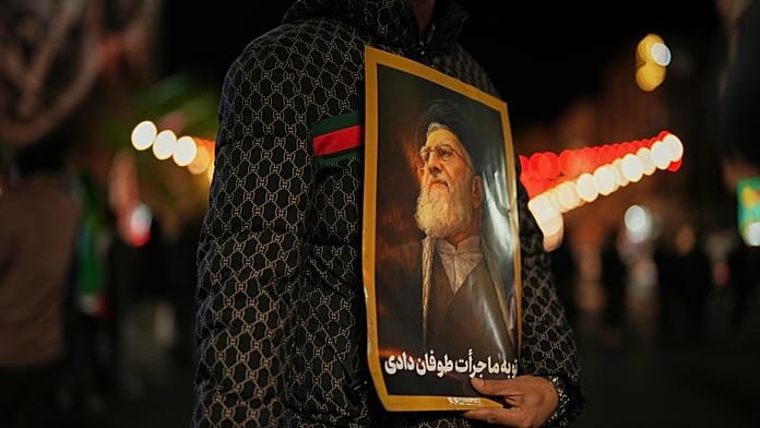 El intercambio de amenazas entre Irán y EE.UU. complica la negociación de un alto el fuego