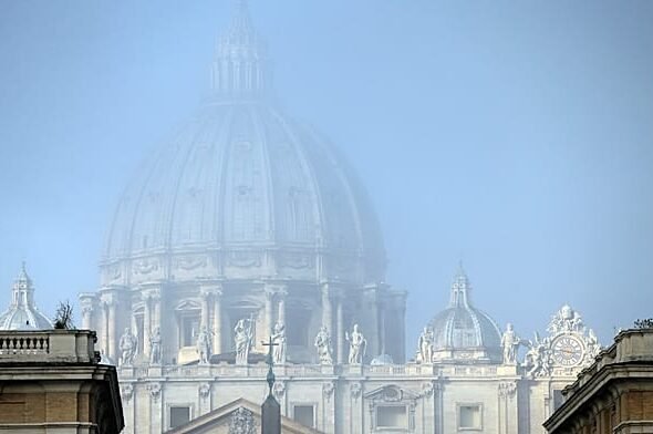¿Choque con la Santa Sede? El Pentágono rechaza fricciones por la política belicista de Trump