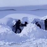 Los equipos de rescate evacúan a cientos tras una tormenta en el Extremo Oriente ruso