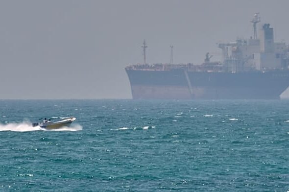 El barril de Brent sube a 126 dólares ante una posible escalada de la guerra en Irán