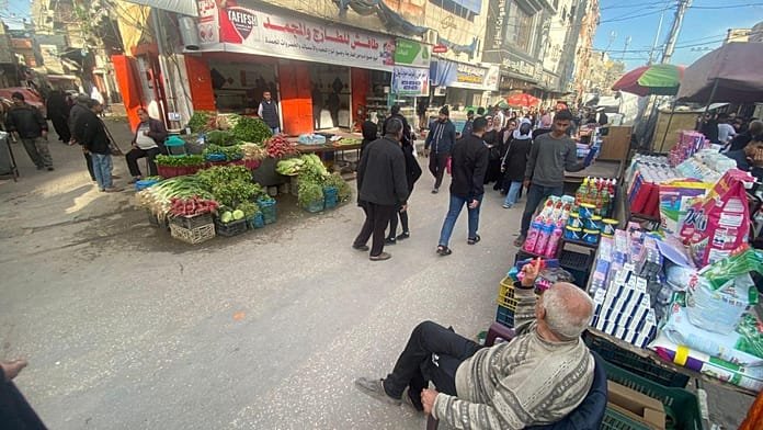 El último recurso de los habitantes de Gaza para hacer frente a la escasez de efectivo y las restricciones bancarias