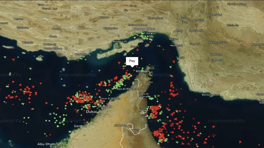 Irán incauta tres buques en el estrecho de Ormuz tras extensión indefinida de la tregua por parte de Trump
