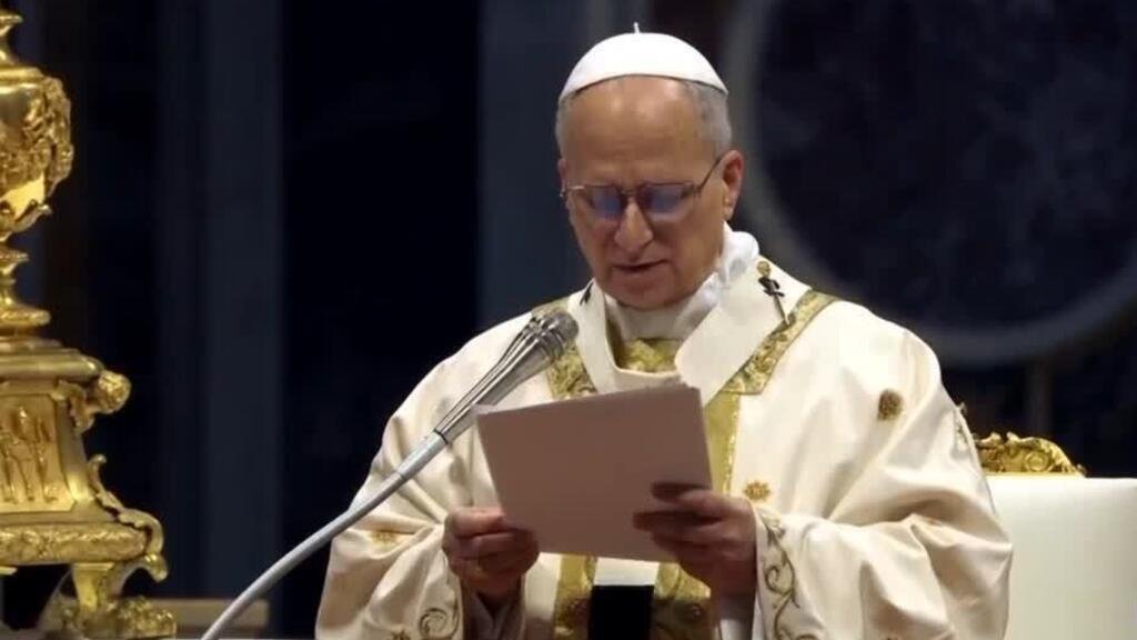 El papa León XIV insta a la paz y rechaza la lógica de la guerra en misa crismal