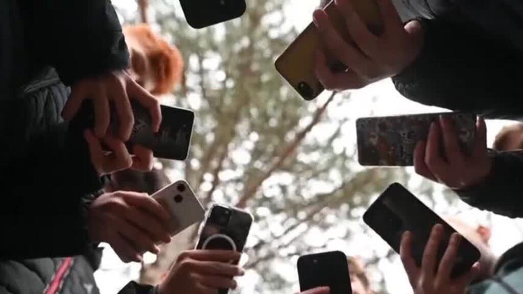 Redes sociales bajo la lupa por generar adicción, especialmente en jóvenes