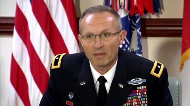 Secretario de Guerra de EE. UU., Pete Hegseth, destituye al general Randy George