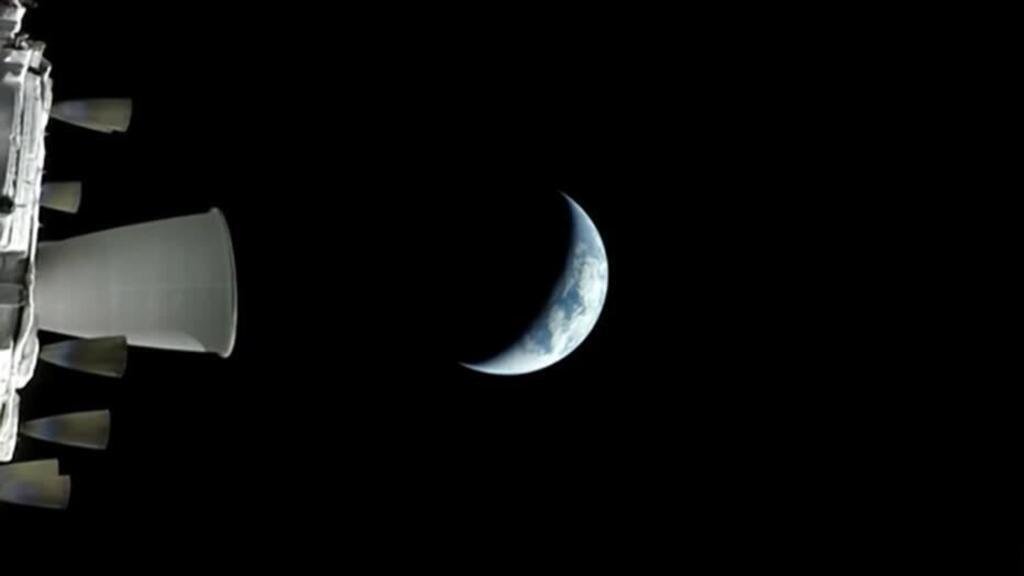 Artemis II abandona órbita terrestre y enciende motores hacia la Luna