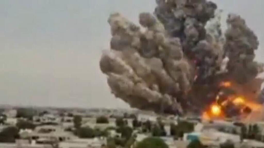 Irán pide a los jóvenes hacer cadenas humanas para proteger las infraestructuras energéticas