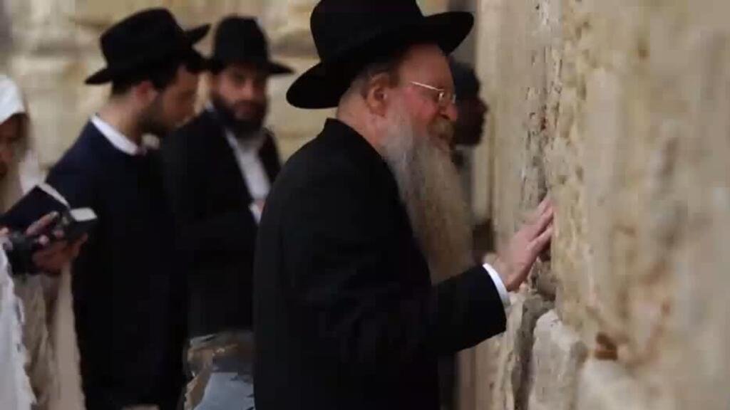 Israel reabre lugares sagrados y culto religioso en Jerusalén