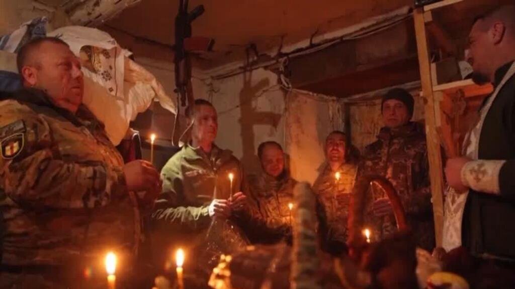 Pascua ortodoxa en guerra: Ucrania lucha por la paz en medio de ataques persistentes