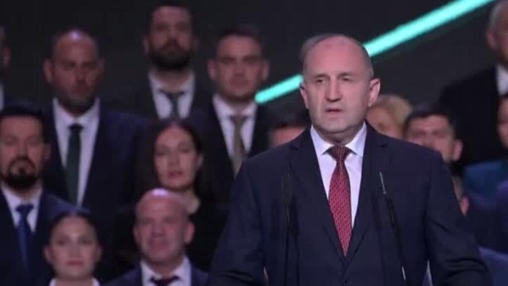 Elecciones en Bulgaria: Rumen Radev lidera las encuestas y opositores lo comparan con Orbán