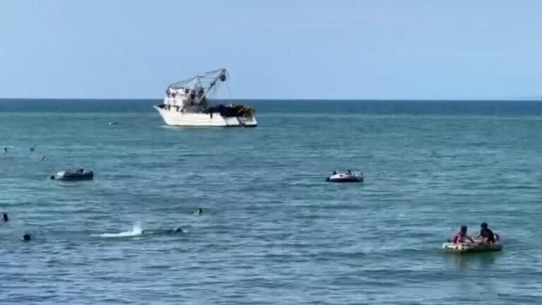 Pescadores ecuatorianos reportan haber sido atacados con drones en altamar