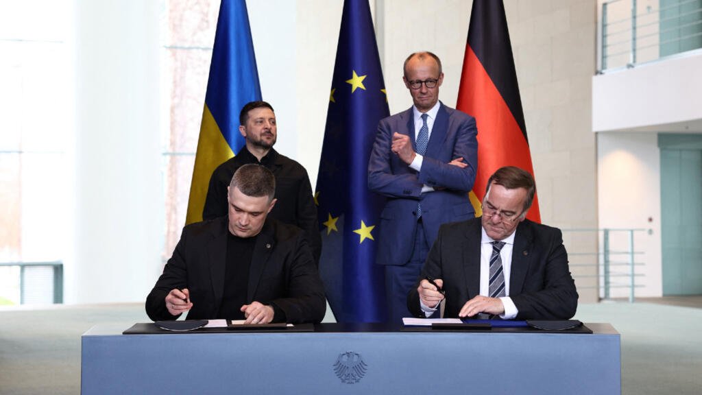 Ucrania y Alemania firman acuerdo de cooperación en defensa por 4.000 millones de euros: ¿qué implica?