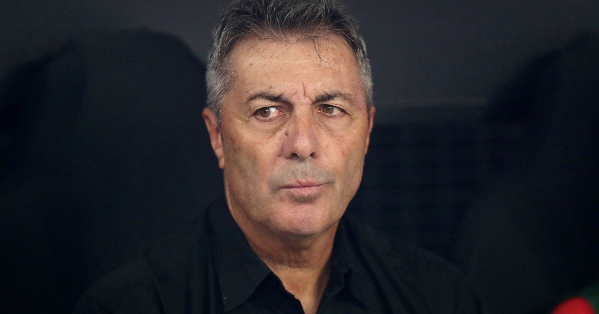 Frank Kudelka chocó en Rosario: una mujer resultó herida y el DT de Newell's fue escoltado por la policía para declarar