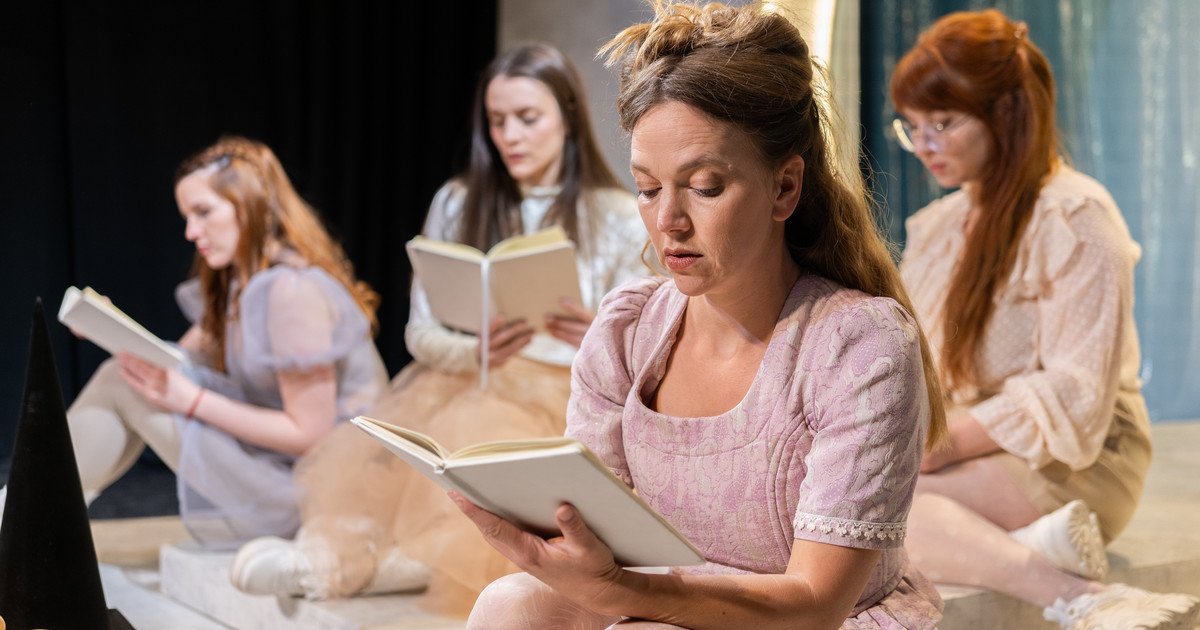 ¿Sos mamá catástrofe, mamá medusa o mamá capitana? Secretos de un vínculo, una obra onírica sobre distintas maneras de ser madre