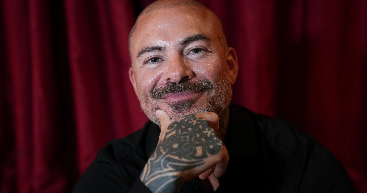 Carli Jiménez, el hijo de La Mona, de cuartetero a poderoso empresario del espectáculo: bullying, tatuajes y las enseñanzas de papá