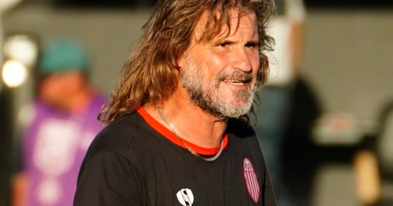 Barracas Central vs Belgrano, EN VIVO: el "Guapo" y el "Pirata", en un partido clave por la clasificación a los Playoffs del Torneo Apertura