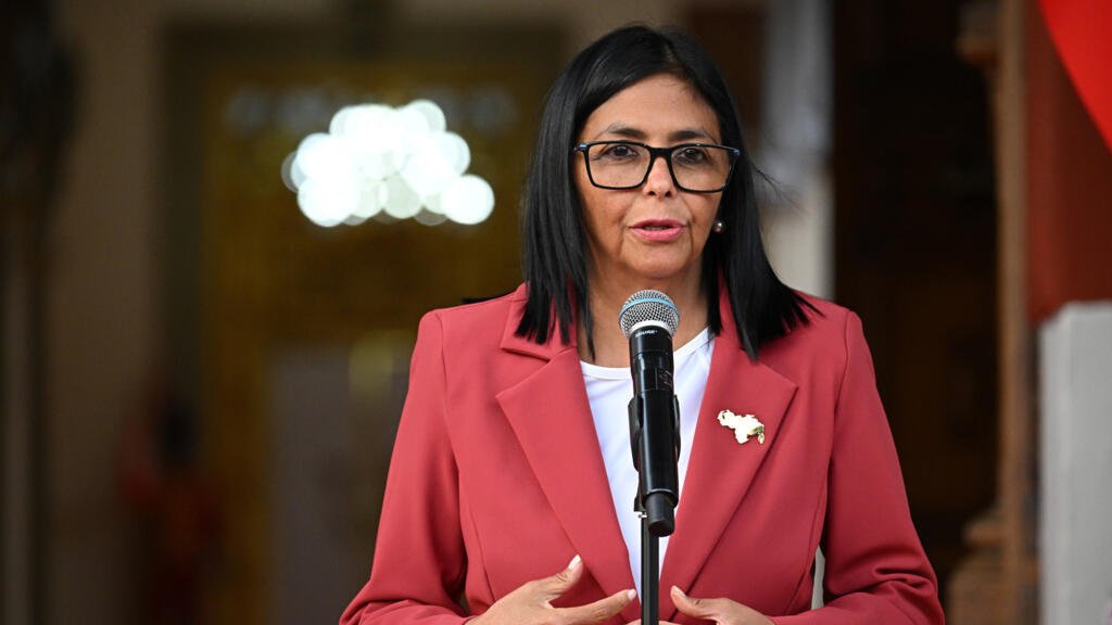 Delcy Rodríguez anunciará cambios políticos y pide “seguimiento” a la ley de amnistía en Venezuela