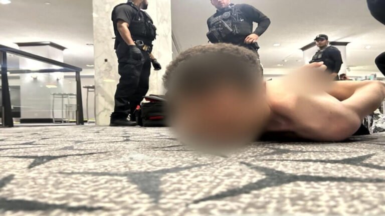 Cole Allen: el profesor señalado como autor del tiroteo en una cena de periodistas con Trump