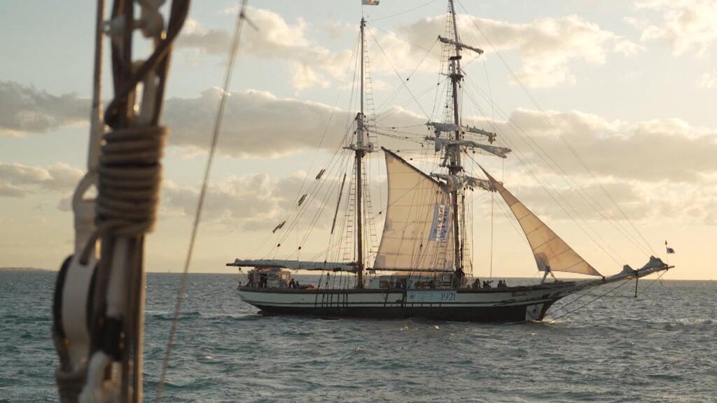 Del Mediterráneo a los Alpes: una travesía de tradición, música y mar