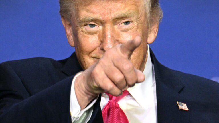 Trump dice que su delegación viajará el lunes a Pakistán para nuevas negociaciones con Irán