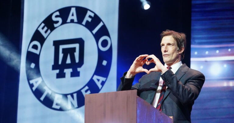 Lo nuevo de Iván de Pineda en el streaming: cómo será Desafío Atenea, el certamen de OLGA que enfrentará a universitarios de todo el país